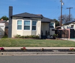 Building Photo - 1419-1419 Milton Ave