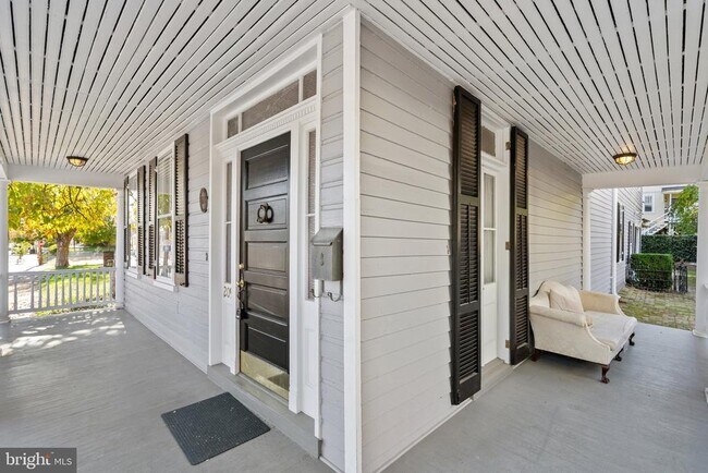 Foto del edificio - 209 N Washington St
