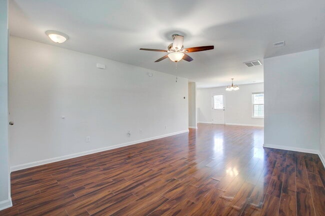 Foto del edificio - 138 Thistle Rd