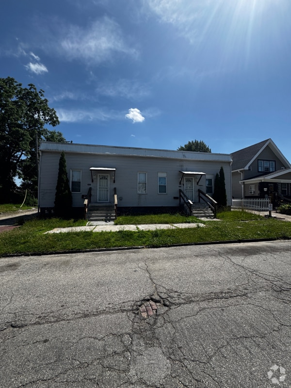 Building Photo - 1417 Buckingham St