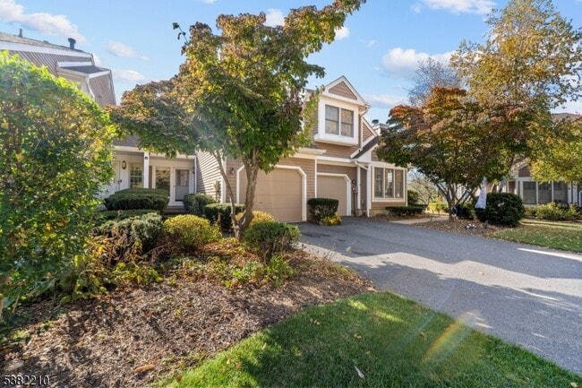 Building Photo - 7 N Stone Edge Rd