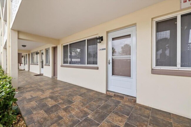 Foto del edificio - 1235 S Highland Ave