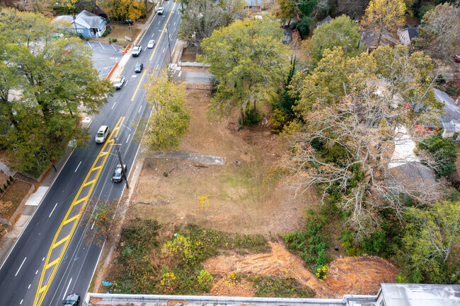 Construction 11/10/22 - 775-781 Moreland Ave SE