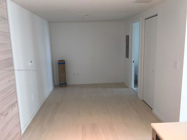 Foto del edificio - 1300 S Miami Ave
