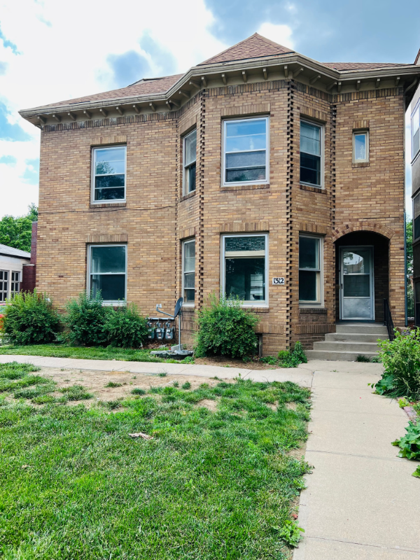 Primary Photo - 1312 S 32nd St