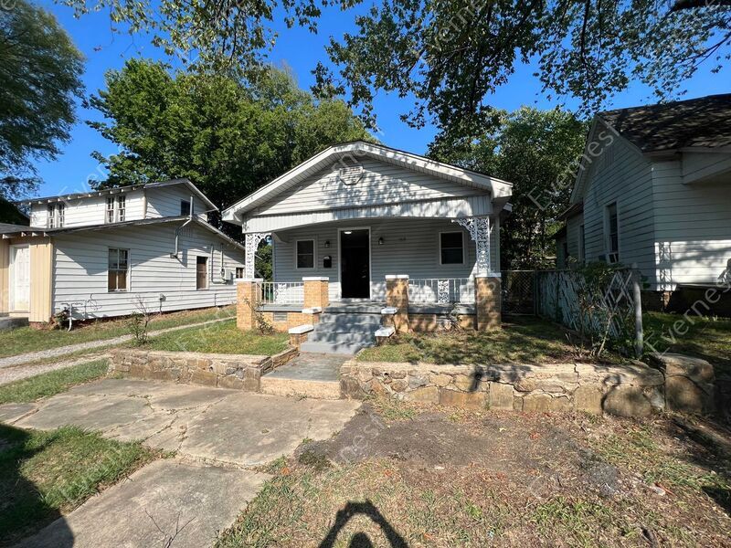 Primary Photo - 1515 S Ringo St