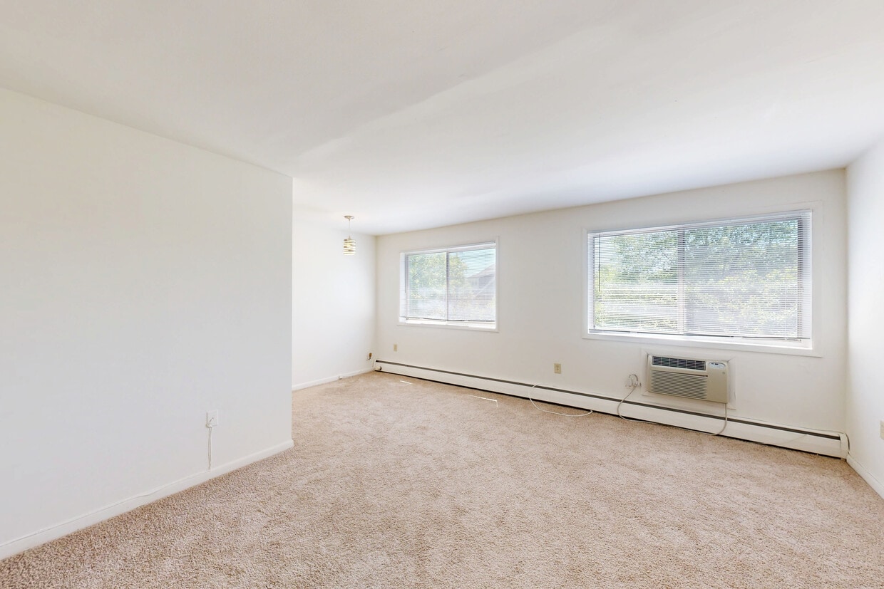 Photo - Foxhall Terrace Apartments