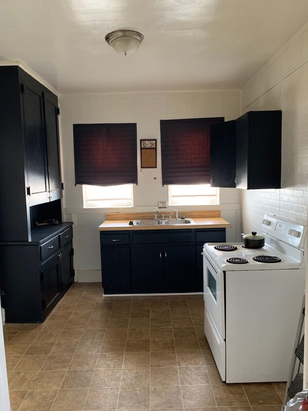 Foto principal - 430 Brownsville