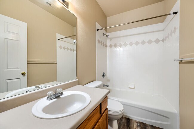 Building Photo - 3060 Mandalay Grove