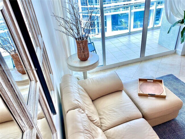 Foto del edificio - 218 SE 14th St