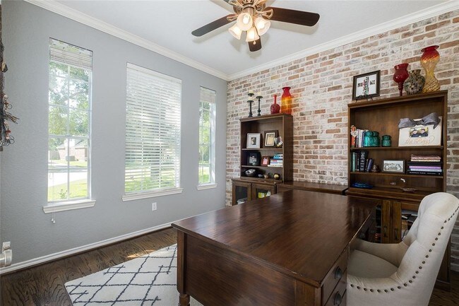 Foto del edificio - 19310 Whispering Breeze Ln