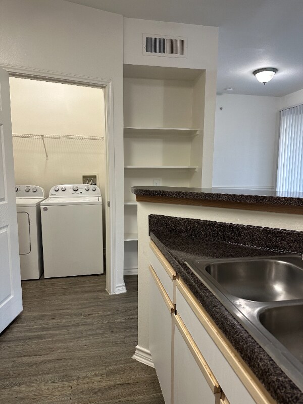 Foto del edificio - 8300 Farm to Market 1960 Rd E