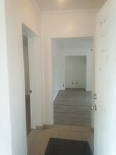 Building Photo - 389 S Tremont St