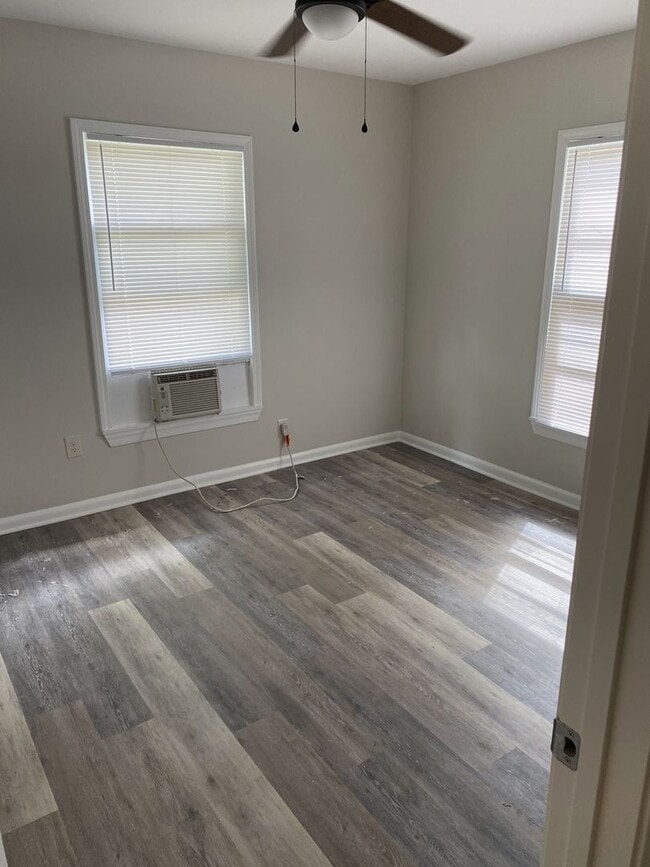 Foto del edificio - 701/703 Cooktown Rd