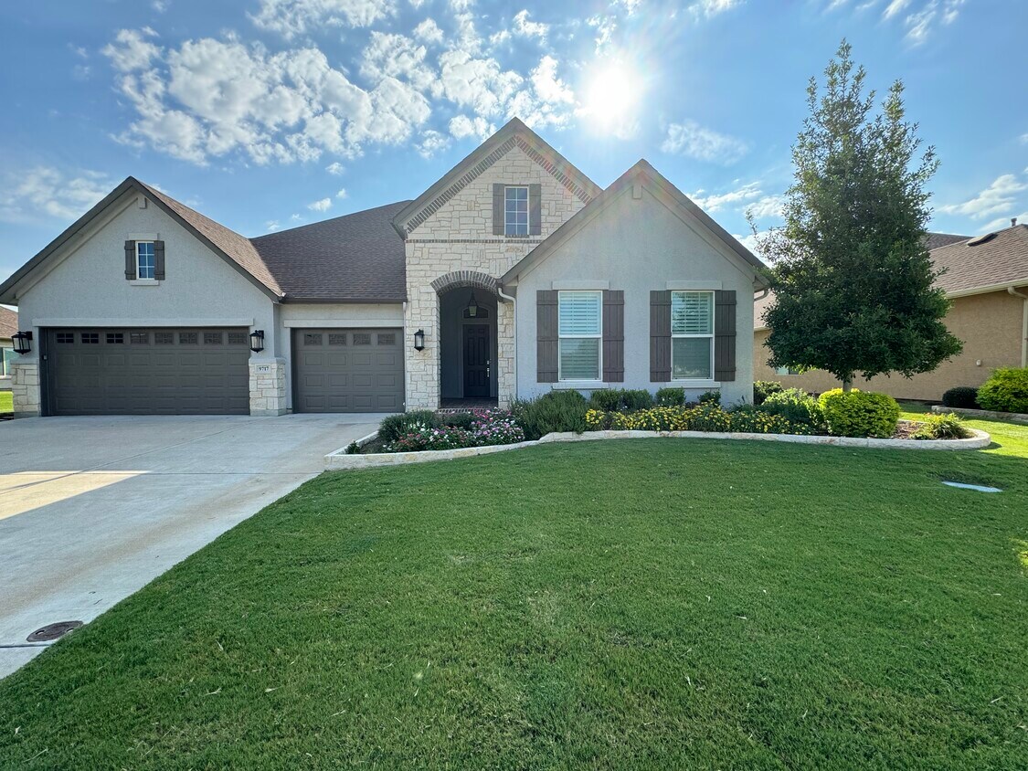 Foto principal - 9717 Orangewood Trl