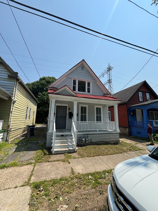 Primary Photo - 51 Warring Ave