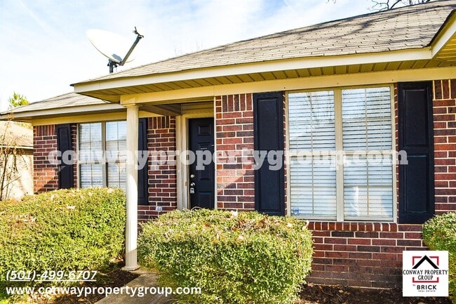 Building Photo - 1440 Pyramid Dr