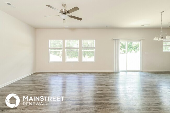 Foto del edificio - 12141 Old Dulin Farms Way