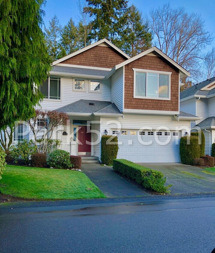 Foto principal - University Place Single Family in Gated Co...