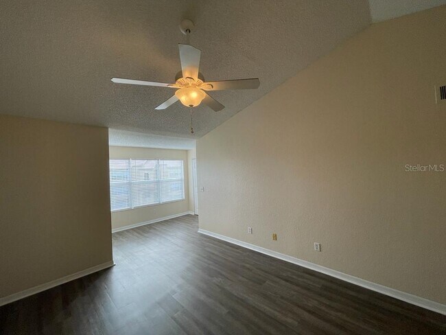 Building Photo - 5156 Conroy Rd