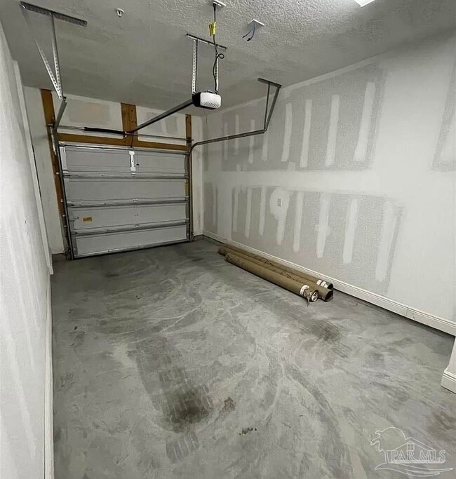 Building Photo - 6091 Royal Port Ct