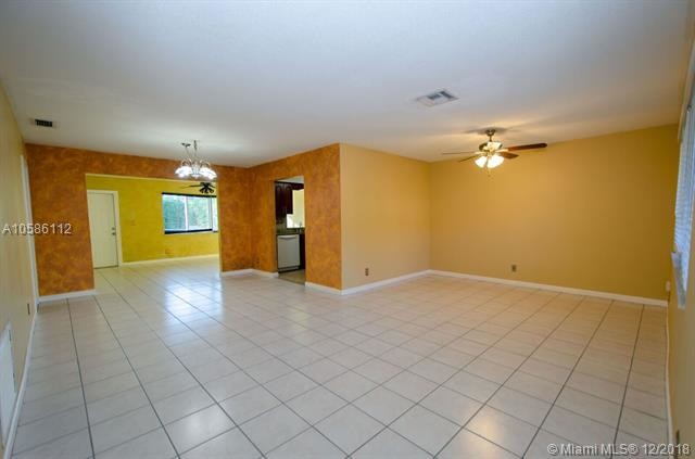 Foto del edificio - 7040 NW 16th St