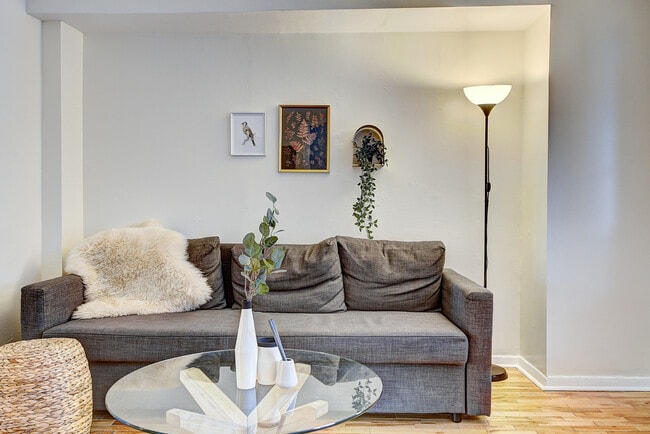 Photo du bâtiment - 4205 Rue Rivard