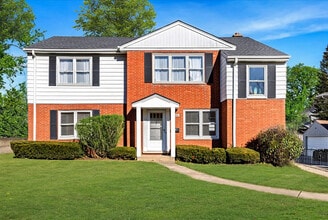 Building Photo - 580 Ivy Ct