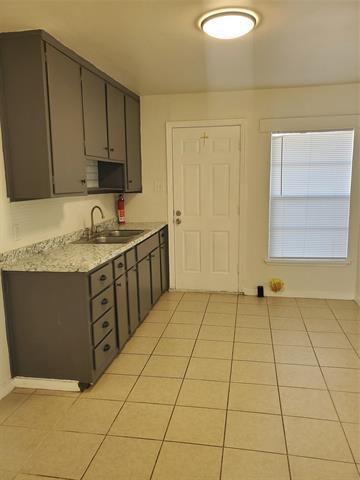 Building Photo - 2205 Wagner Ave