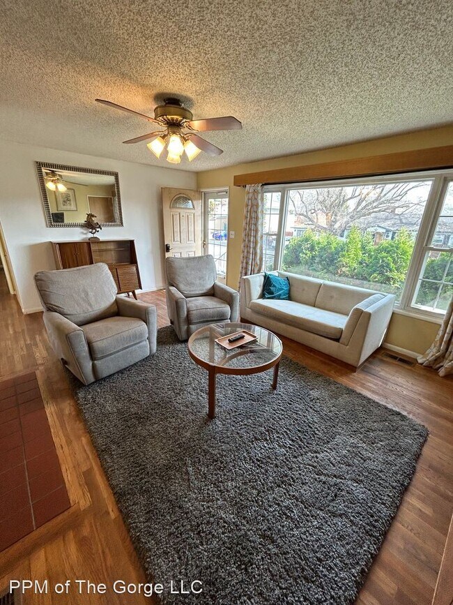 Foto del edificio - 3 br, 2 bath House - 809 East 20th Street