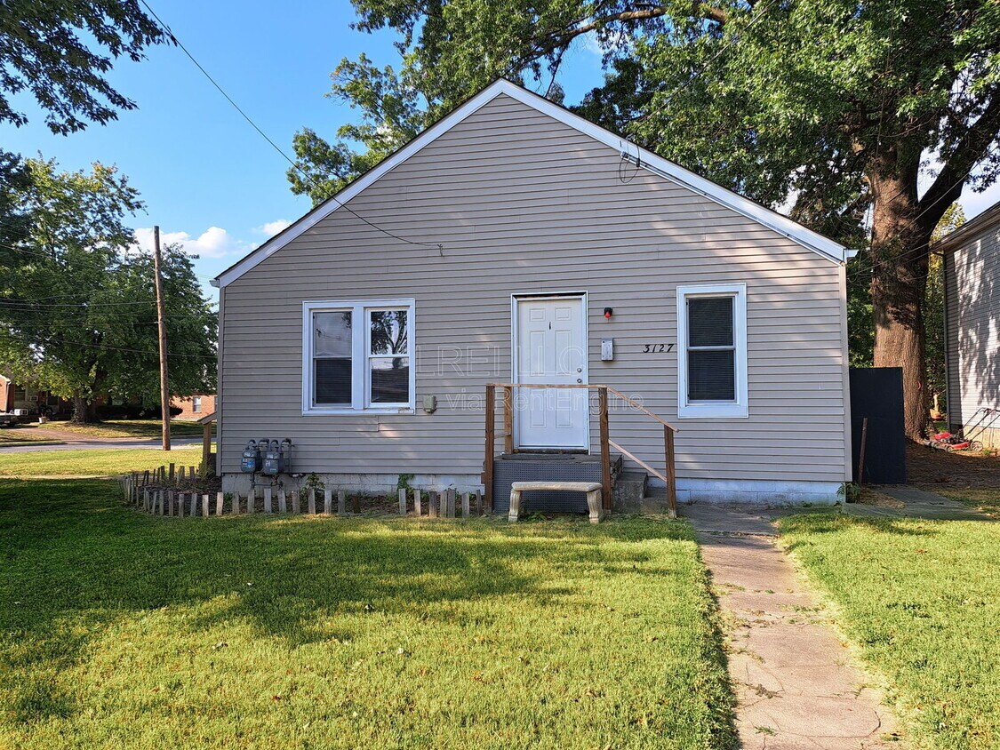 Primary Photo - 3127 Southern Ave