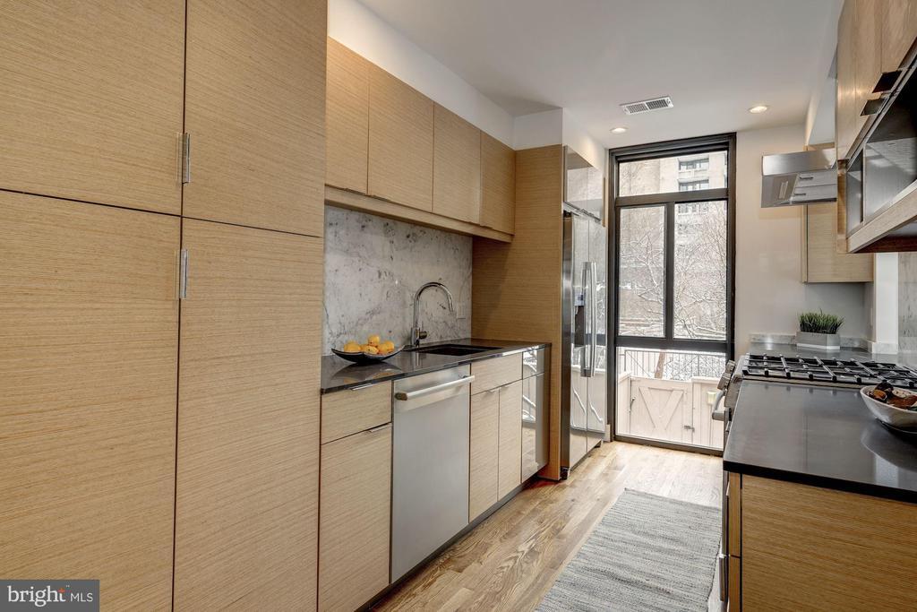 Foto principal - 212 M St SW