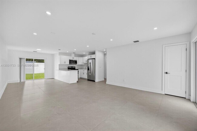 Foto del edificio - 10006 SW 23rd Terrace