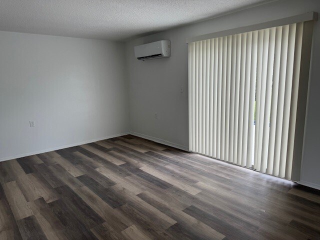 Foto del edificio - 25405 Terra Siesta Ln