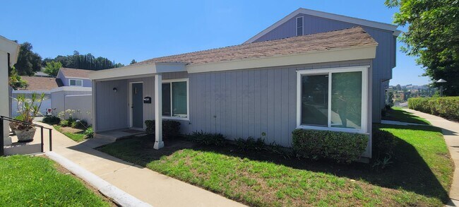 Building Photo - 1017 Quiet Creek Ln