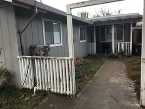 Building Photo - 63 3rd Ave