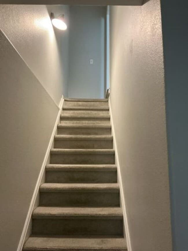 Foto del edificio - **Newly Upgraded Townhome**