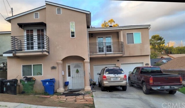 Primary Photo - 3853 Duke St