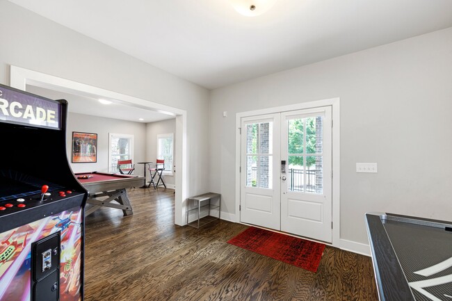 Building Photo - 1454 Fairmont Ave NW