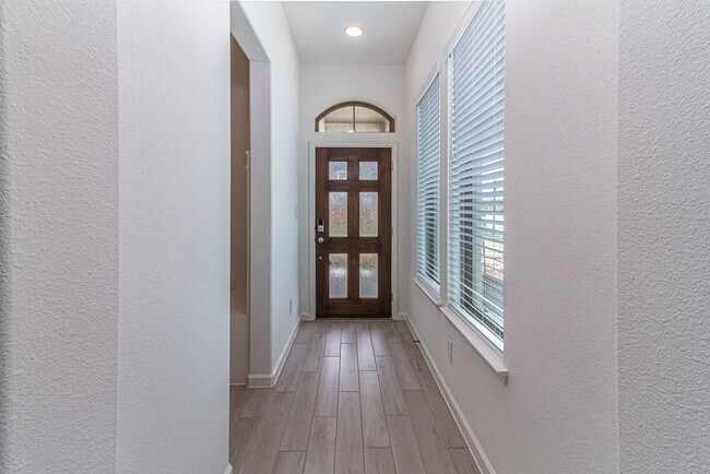 Building Photo - 9024 Winding Crk Dr