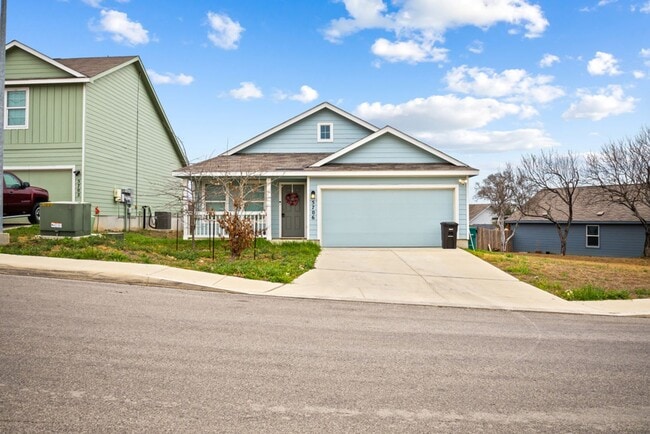 Building Photo - 5706 Elm Valley Dr