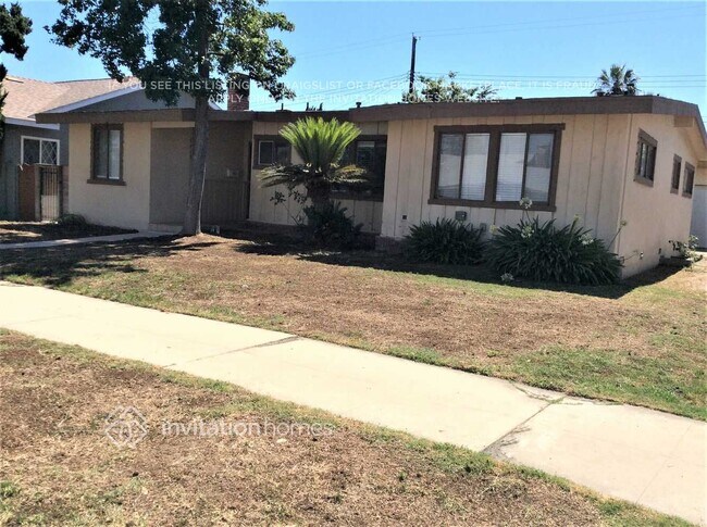 Foto del edificio - 7715 Bluebell Ave