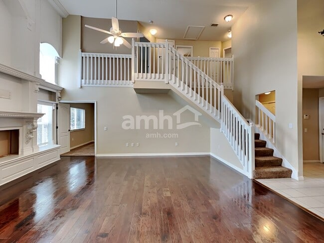 Building Photo - 7336 Pulteney Dr