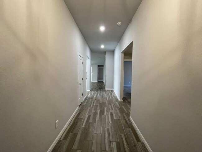 Foto del edificio - Beautiful 3 Bedroom 2 Bath 2 car garage ho...