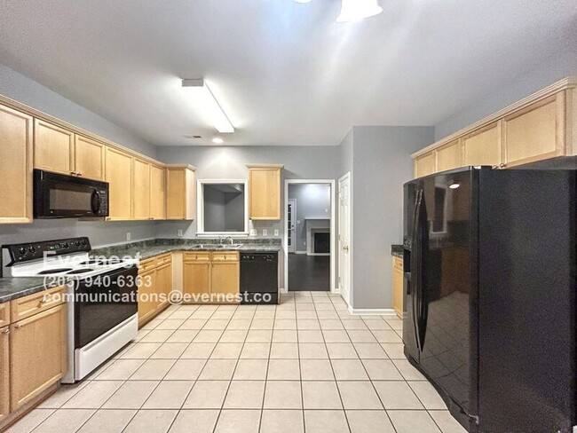 Foto del edificio - 632 Parkside Cir