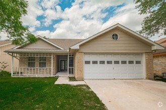 Building Photo - 15934 Barbarossa Dr