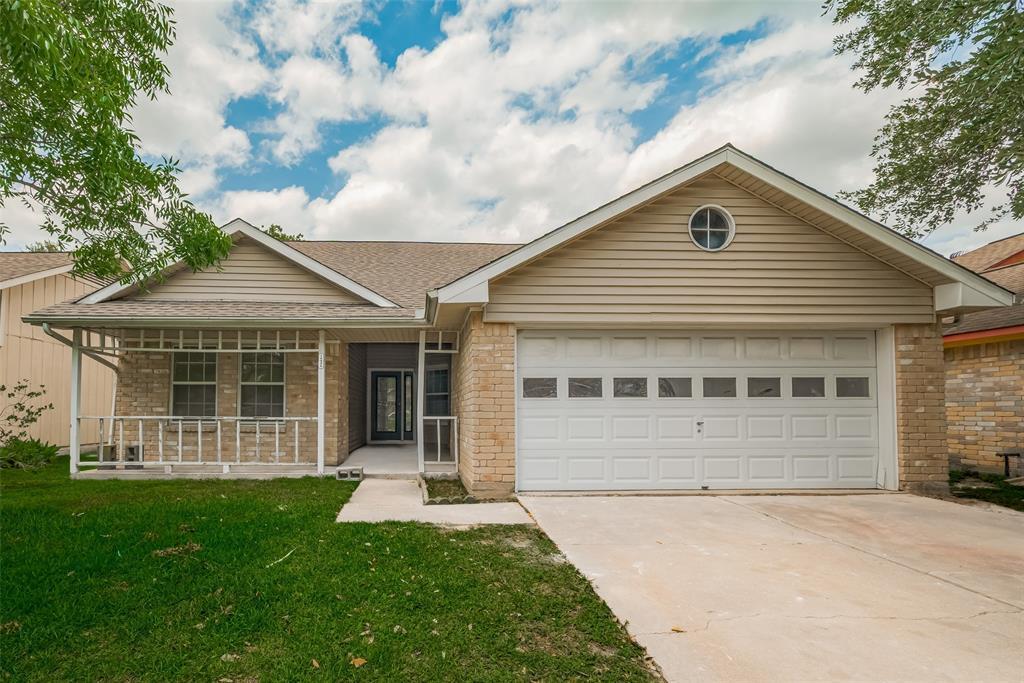 Foto principal - 15934 Barbarossa Dr