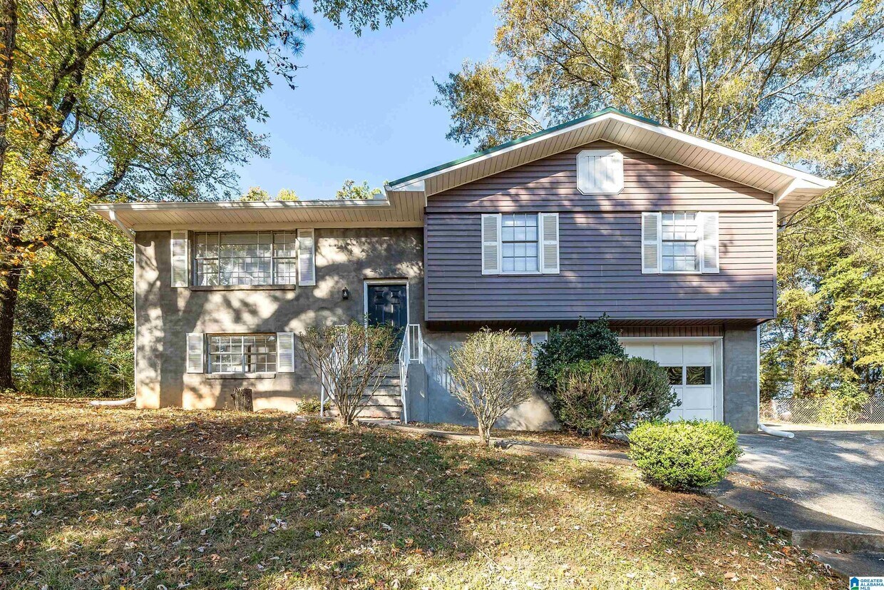 707 Hillcrest Rd, Adamsville, AL 35005 House Rental in Adamsville, AL