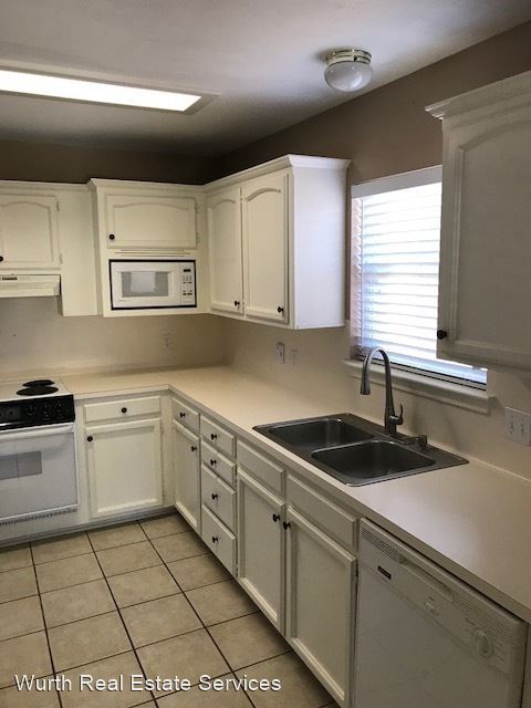 Foto del edificio - 3 br, 2 bath House - 3653 Brightside Lane