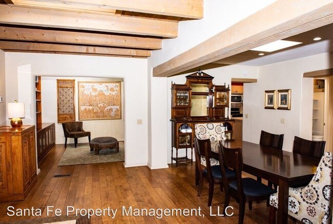 Building Photo - 3 br, 2 bath House - 321 Calle Loma Norte